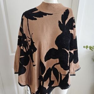 Chicos Camel/Black Poncho
